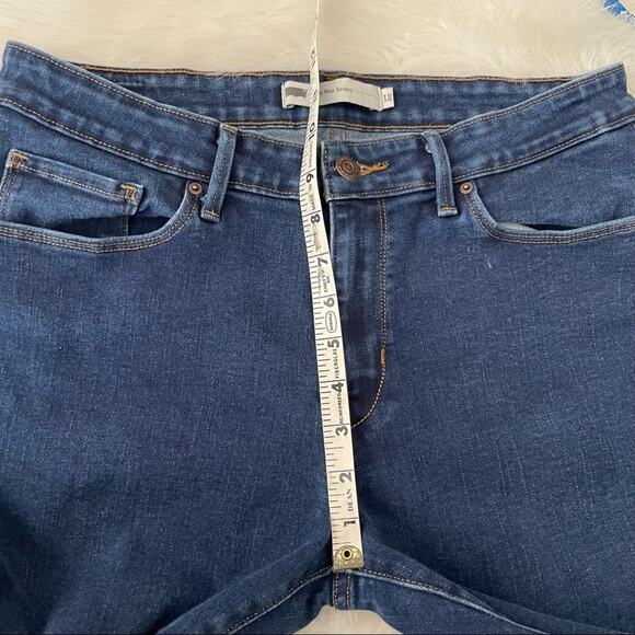 Levi’s Mid Rise Skinny Jeans Dark Wash Size 12 - Picture 7 of 8